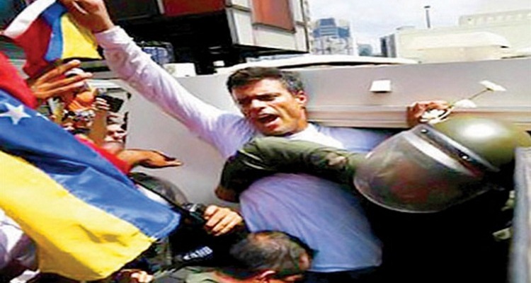 Fiscal que acusó a Leopoldo López revela la farsa del gobierno y huye de Venezuela