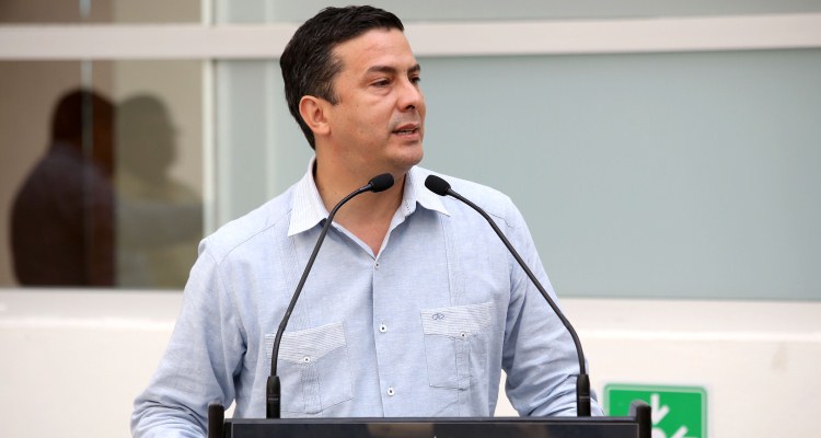 La nueva forma de hacer política es dar la cara: RRS