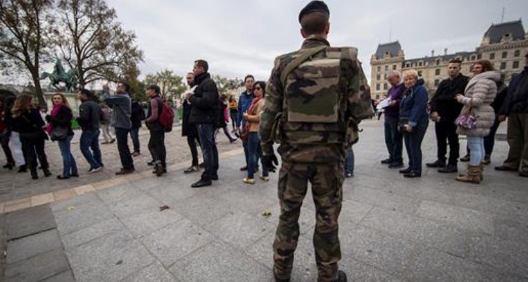 Redada antiyihadista deja 23 detenidos en París