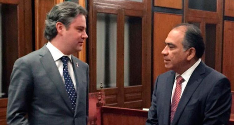 Nuño y Astudillo alistan estrategia para evaluación a docentes
