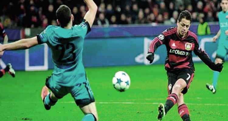 Anota Chicharito, pero Bayer queda fuera