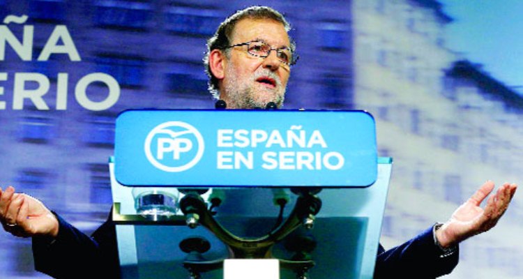 Rajoy, con apuros, inicia contactos con partidos para formar gobierno