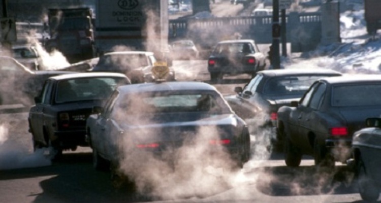 Prohiben en Milán circular en auto tres días por contaminación