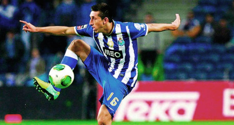 Héctor Herrera vuelve a sonar para el Napoli