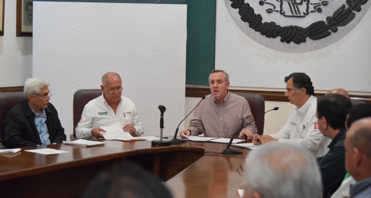 Responde Etienne a Victoria