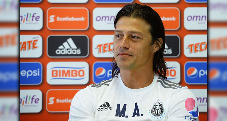 Almeyda rechaza a Alan Pulido