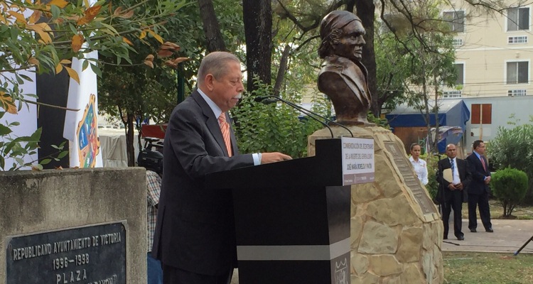 Conmemora Egidio Torre al Generalísimo Morelos