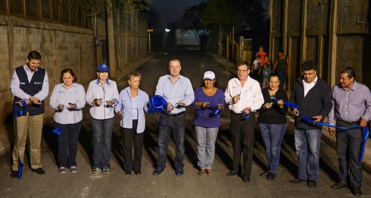 Entrega Canturosas pavimentación al sur de la Ciudad