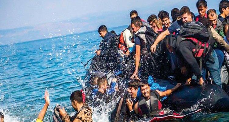 Naufraga embarcación con refugiados sirios e iraquíes en el Egeo: 12 muertos