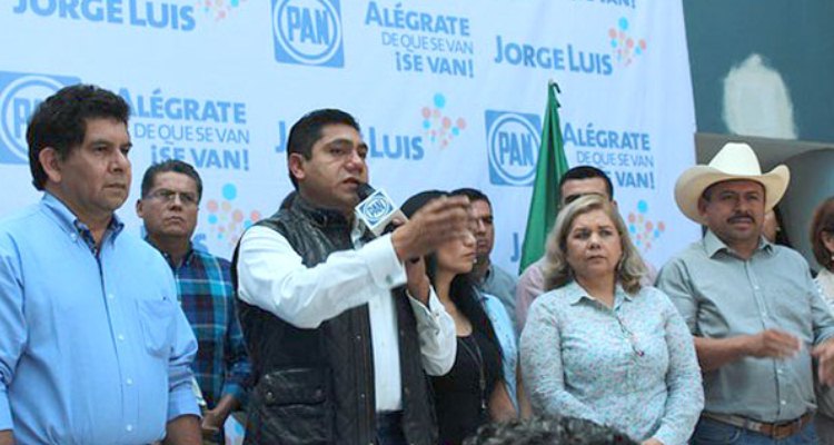 Preciado reconoce derrota, no impugnará elección en Colima
