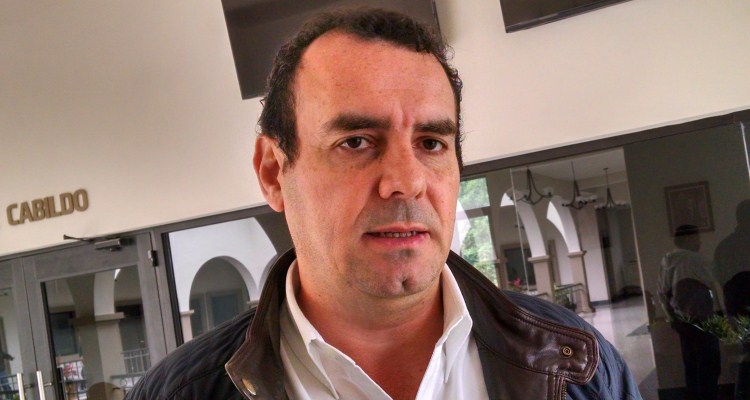 Evidencian a Enrique de Hita como “palero” del gobierno