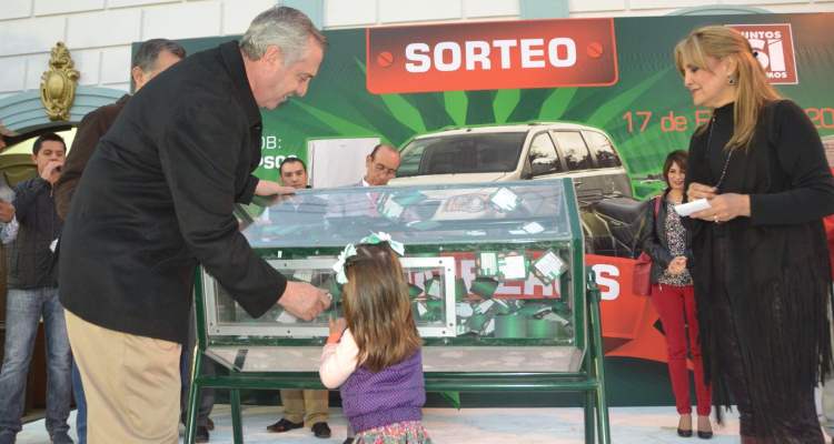 Los victorenses participan, ayudan y ganan con “Bomberos de Victoria 2015”