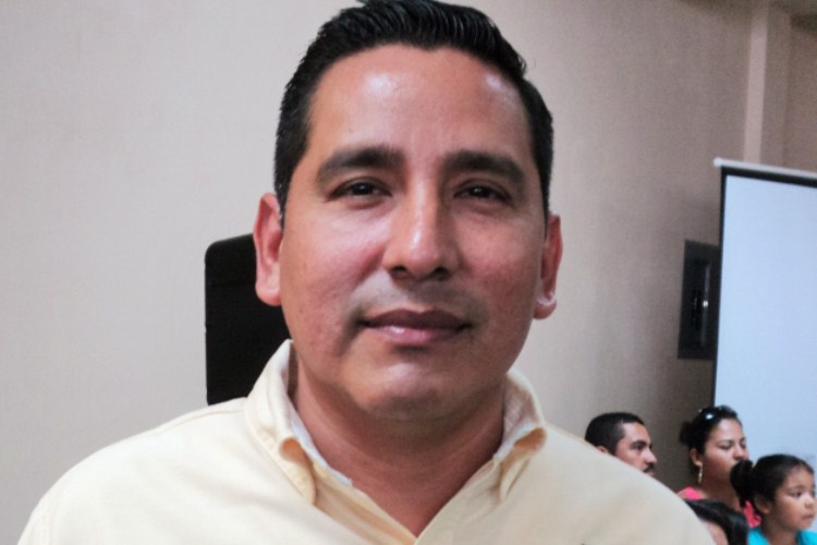 Se registran Sosa Pohl y Alma Gali por el PRD