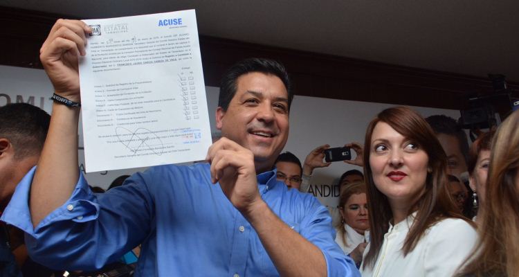 Cabeza de Vaca se registra como precandidato del PAN