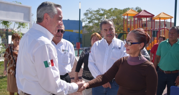 Entrega Alejandro Etienne  parque Libertad II