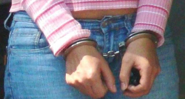 Prostituía a su hija de once años en SLP; Detenida