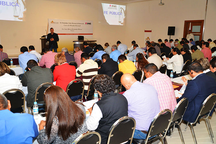 Asisten funcionarios electorales a curso sobre la Oficialía Electoral