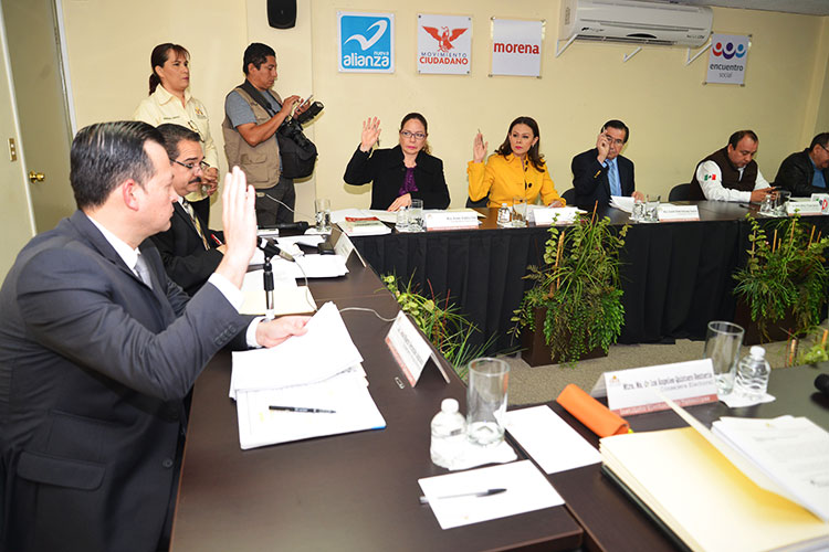 Síntesis Regidora panista de Madero acerca líderes a candidato