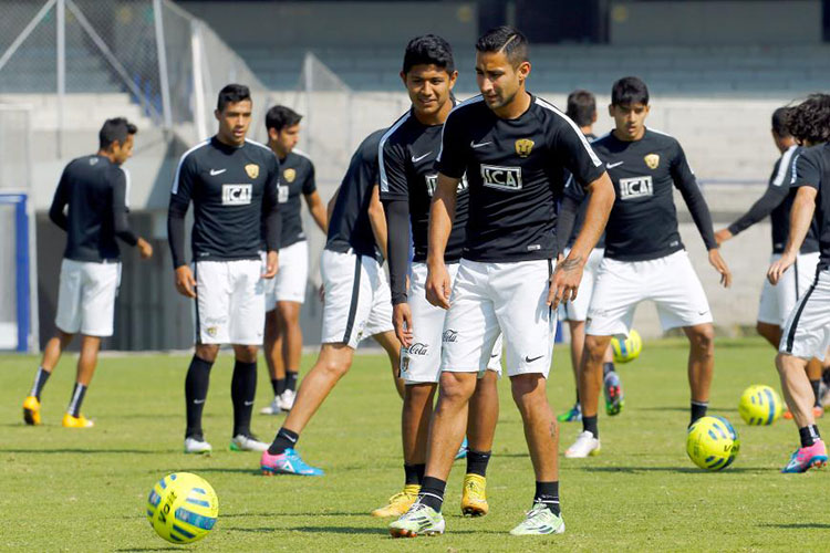 Pumas y Morelia buscan revivir esperanzas de Liguilla