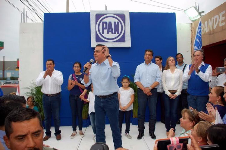Se registra Enrique Rivas como candidato a la Alcaldía de Nuevo Laredo