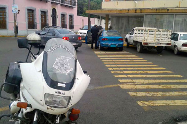 Llenan mal boleta de infracción y ‘regresan’ dinero de Tránsito