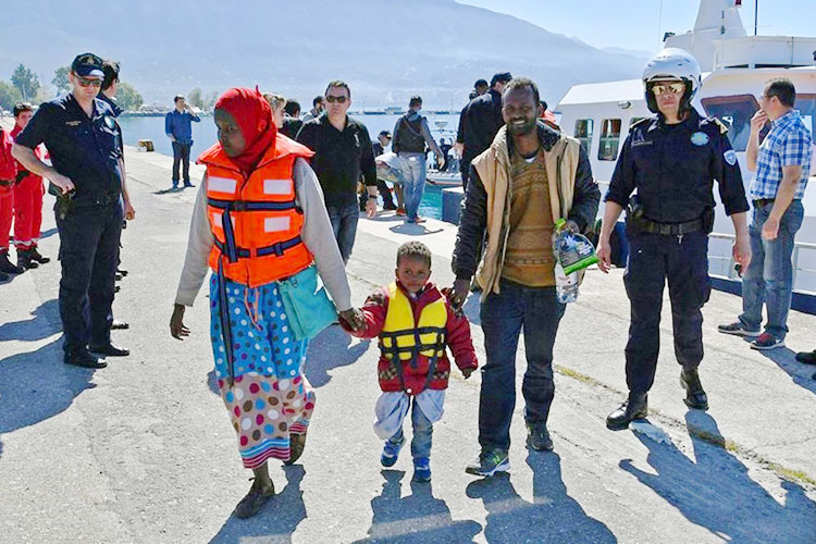 Naciones Unidas cuenta 500 refugiados muertos en naufragio