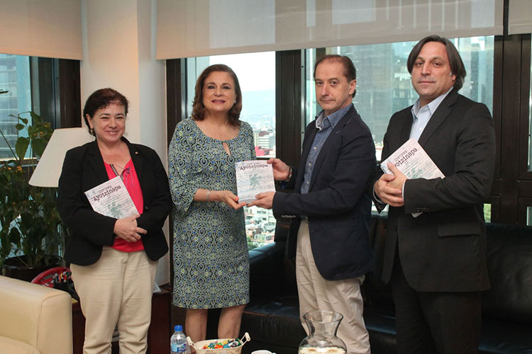 Recibe PGR informe final del GIEI sobre el caso Ayotzinapa
