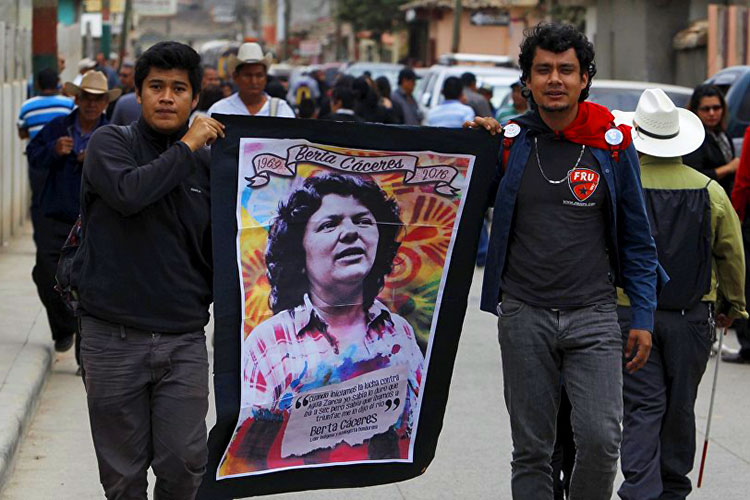 Castro testigo de asesinato de Berta Cáceres, Regresara a México