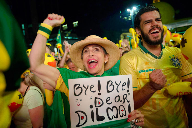 Rousseff no renunciará y luchará por salvar su mandato