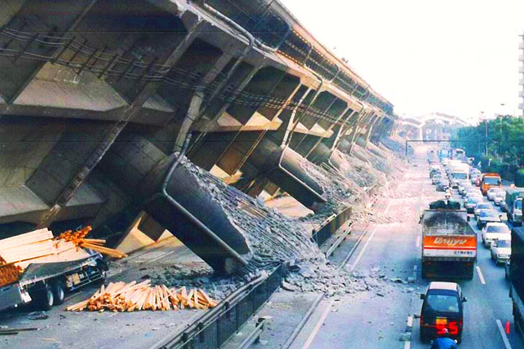 12 mil edificios en riesgo de colapso en Japón tras terremotos