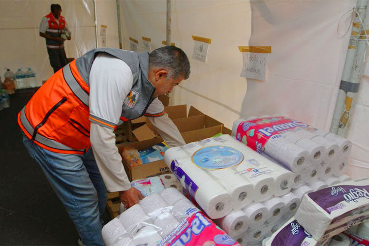 México envía 40 toneladas de ayuda humanitaria a Ecuador
