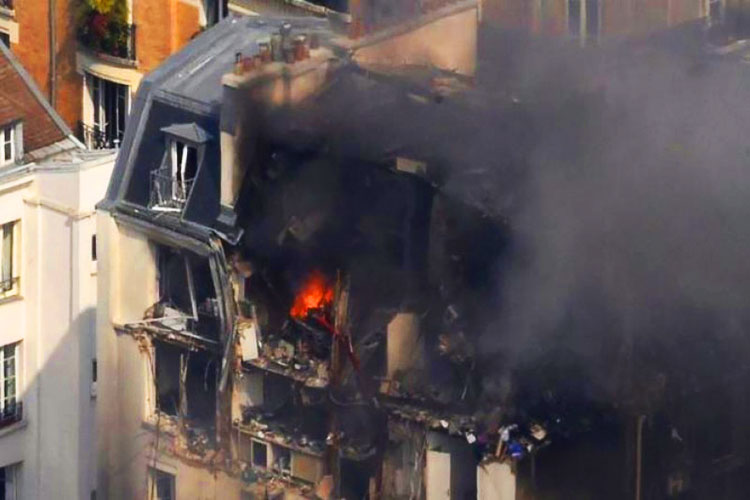 Suman 10 heridos por explosión accidental en edificio en París