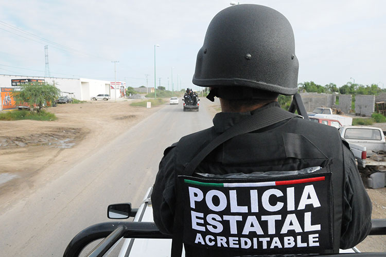 Rescatan Estatales a indocumentados secuestrados
