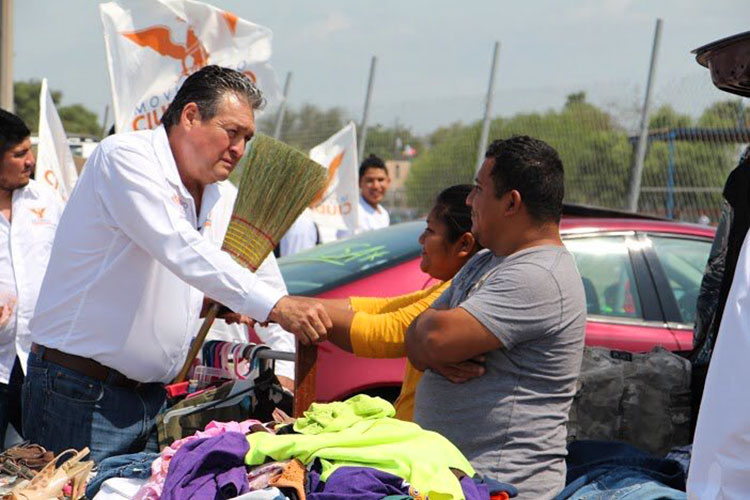 Maestros jubilados tendrán la mejor calificación en beneficios: Baltazar