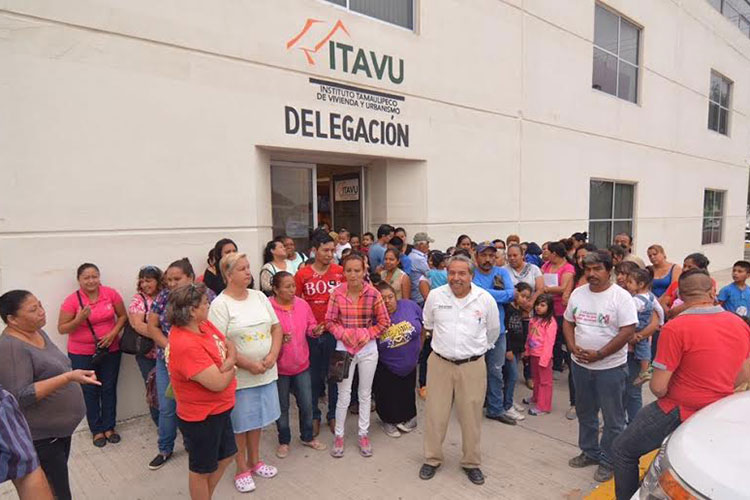 Reclaman a ITAVU apoyos para colonias