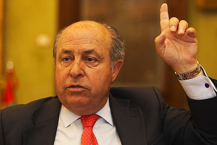 Detienen al alcalde de Granada, en España, por corrupción