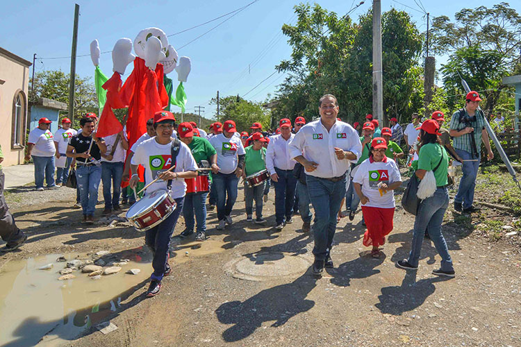 Una Tras Otra No más deudas para Nuevo Laredo