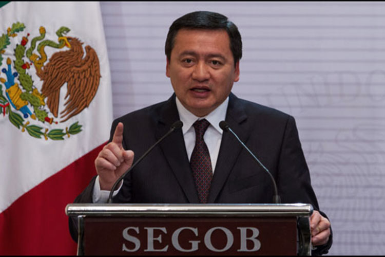 El caso Ayotzinapa no es nuestra culpa: Osorio Chong