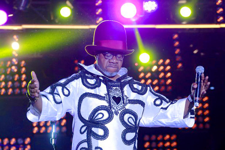 Muere el cantante Papa Wemba en pleno concierto