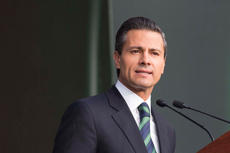Turismo crece 37% en el sexenio, afirma Peña Nieto