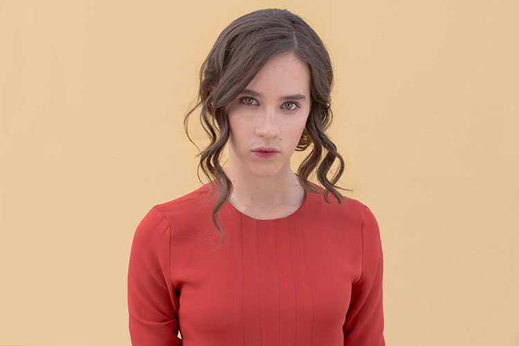 Se casa Ximena Sariñana, según revela Kalimba