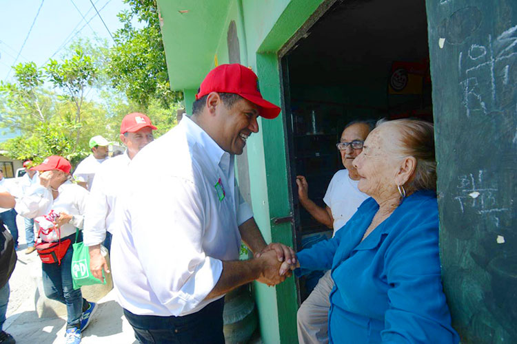 Plantea Oscar Almaraz ciudadanizar consejo de Comapa