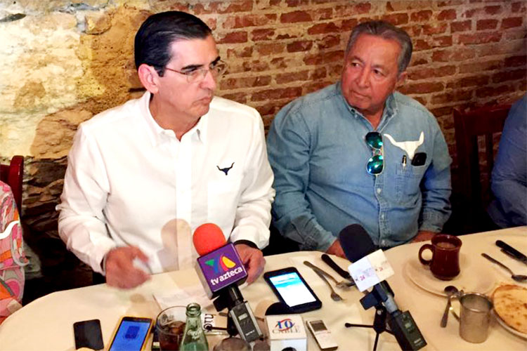 Ni amenazados ni obligados: adheridos a Cabeza de Vaca
