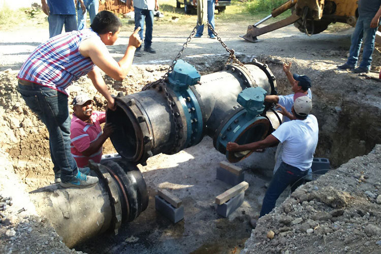 Ante los reclamos aseguran que Acuaférico evitará cortés de agua