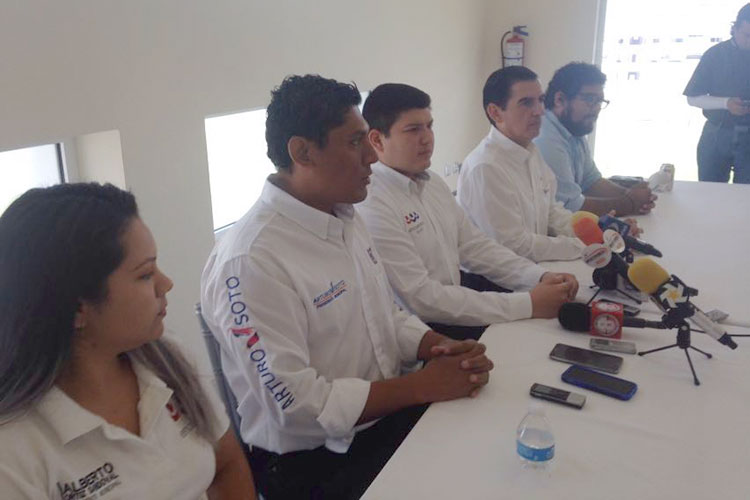 Se suma PES a campaña de Arturo Soto