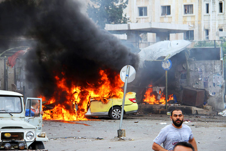 Suman 150 muertos en atentados del Estado Islámico en Siria y Yemen