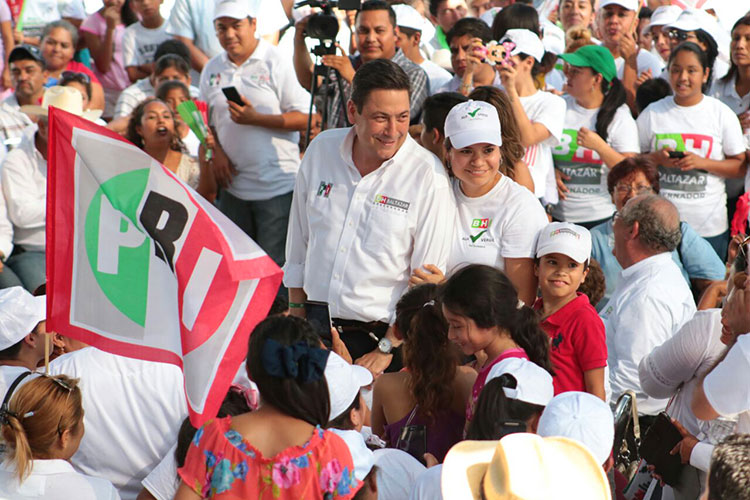 Una Tras Otra Le ganan el mandado a Cabeza