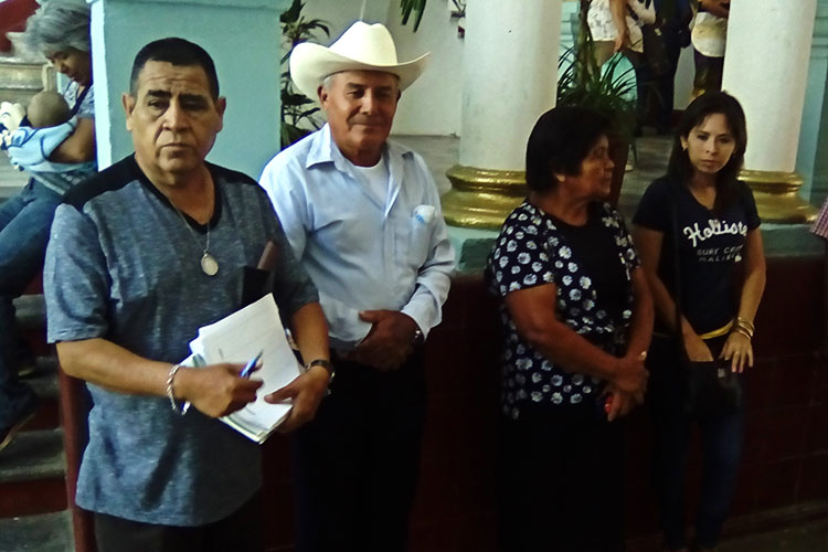 Claman en la Ravizé desalojar a ex diputada
