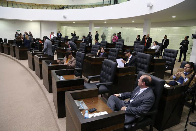 Llama Congreso hacer uso de Ley de transparencia