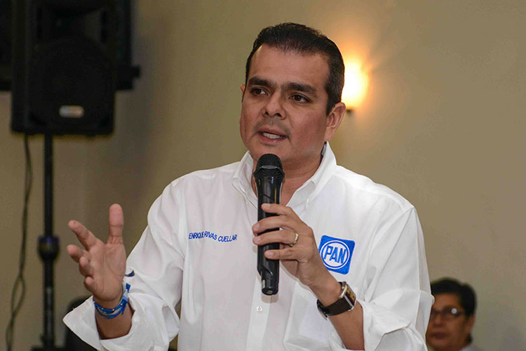 Participará Enrique Rivas en  debate sólo con propuestas